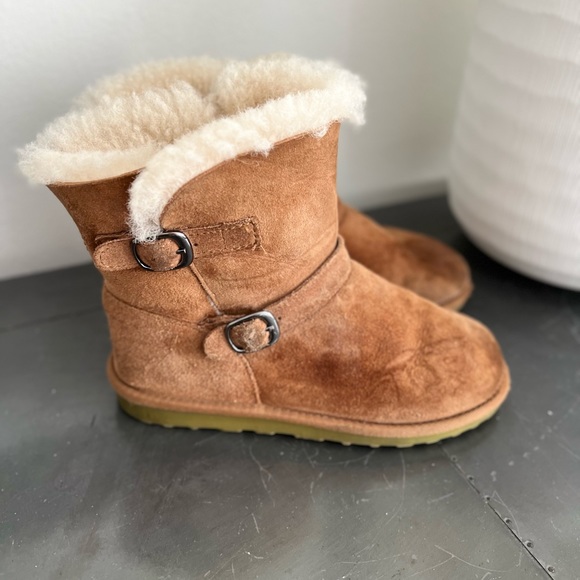 Kids Boot Size 2 - Picture 2 of 5